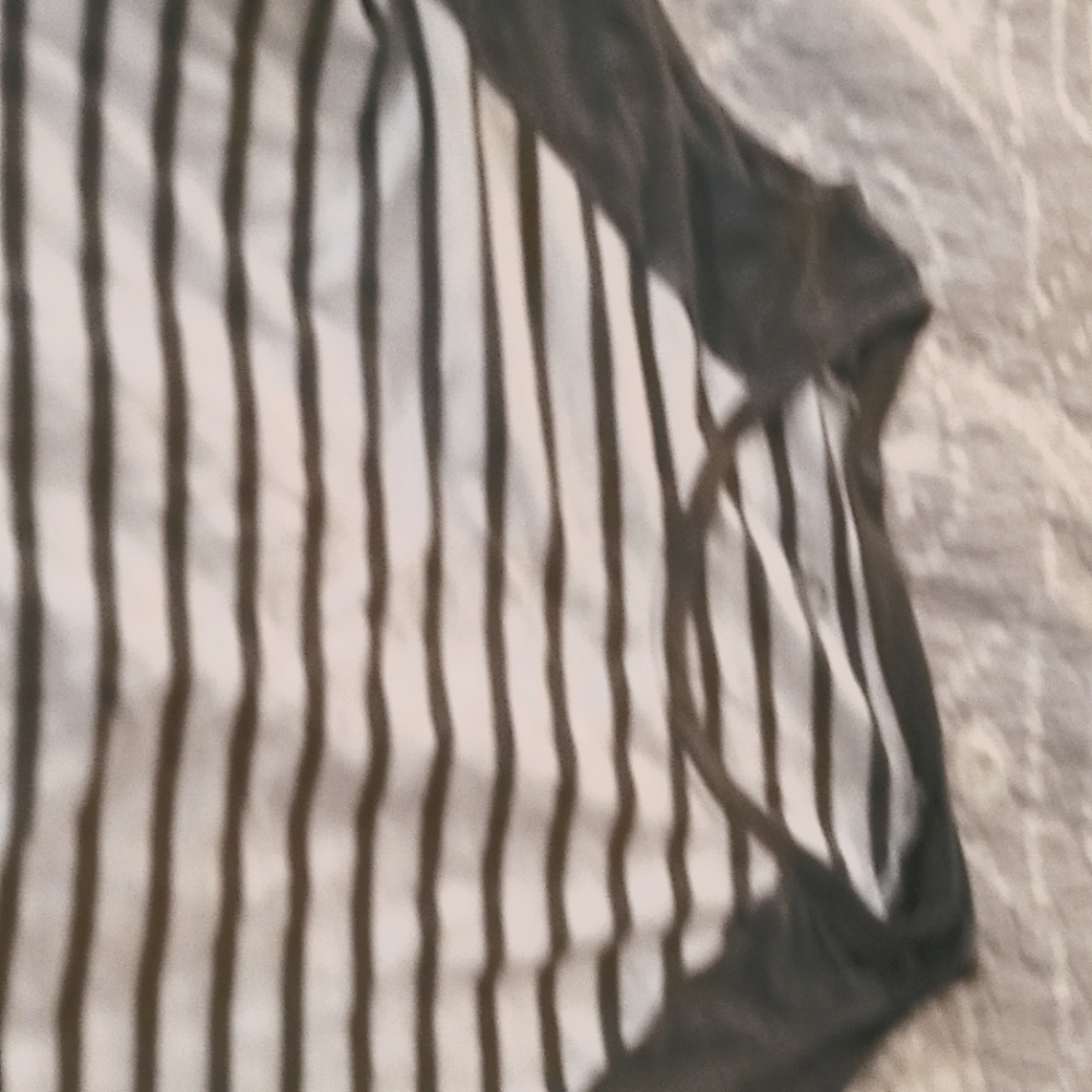 Gray/White cold shoulder Reglan